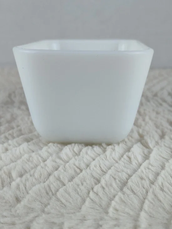 Vintage PYREX Pink Gooseberry 501-B 1-1/2 Cup Refrigerator Dish No Lid - Picture 4 of 6